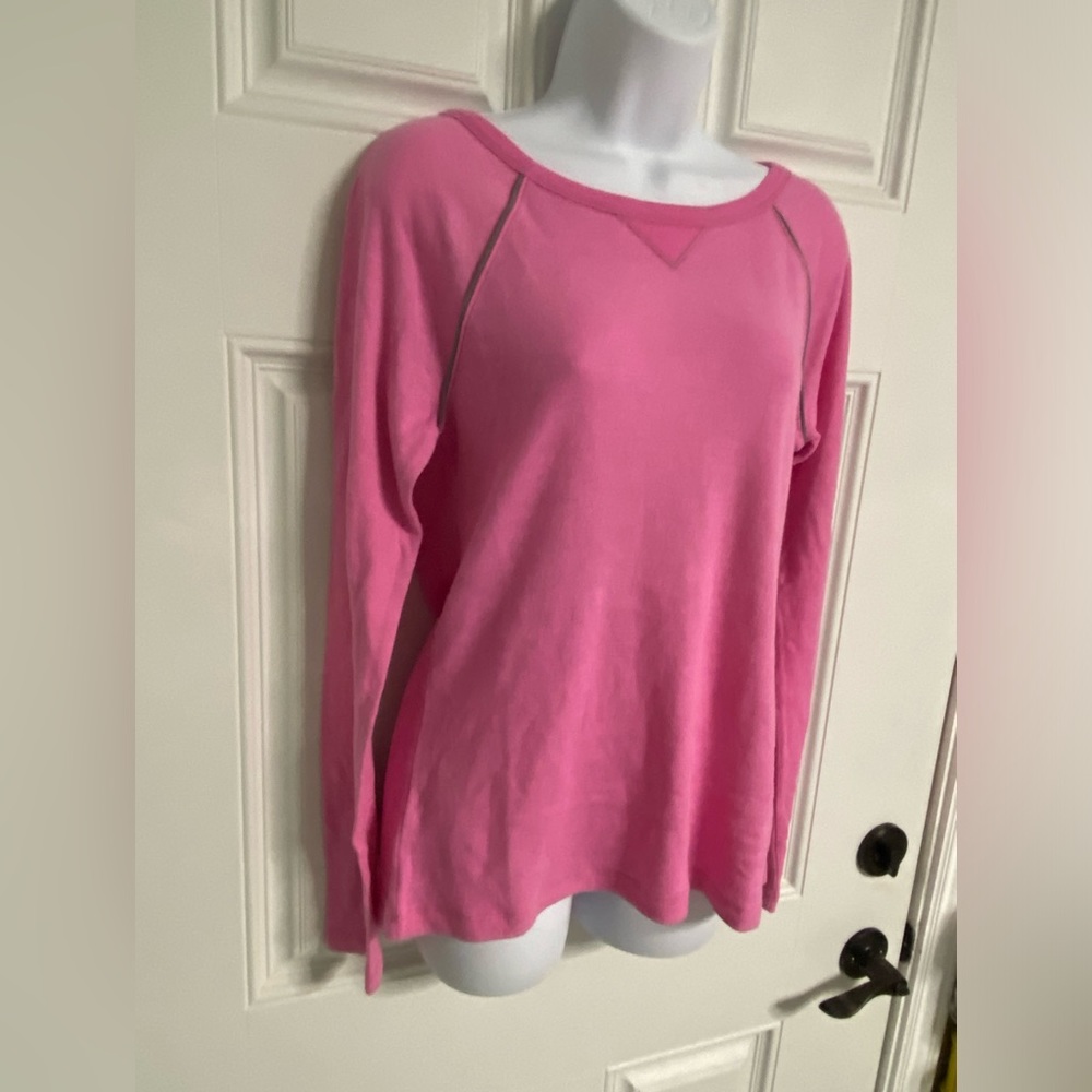 5- GILLY HICKS Pink Long Sleeve Lounge T-Shirt